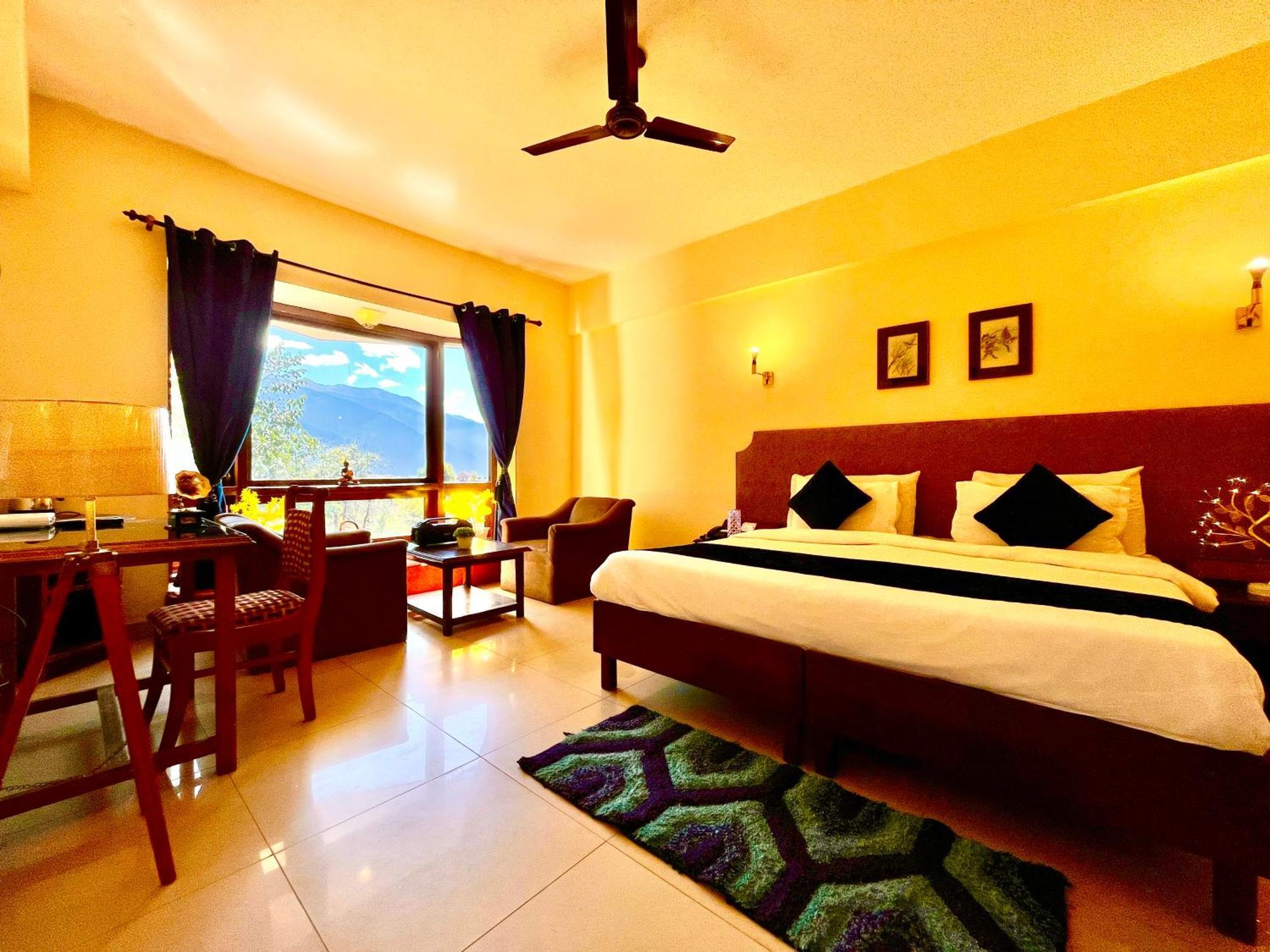 Sagar Resort !! Mountain View ! Luxury Stay ! Family Resort ! Private Parking ! Near Mall Road Манали Экстерьер фото